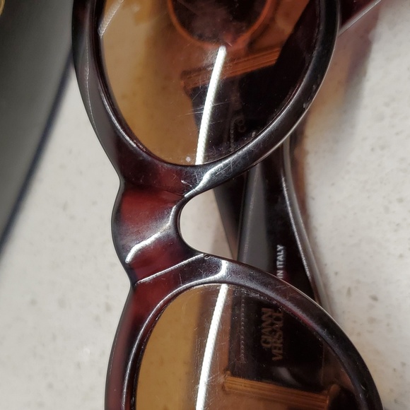 Vintage GIANNI VERSACE 90's sunglasses (mod 617/B col 900) - Picture 9 of 11